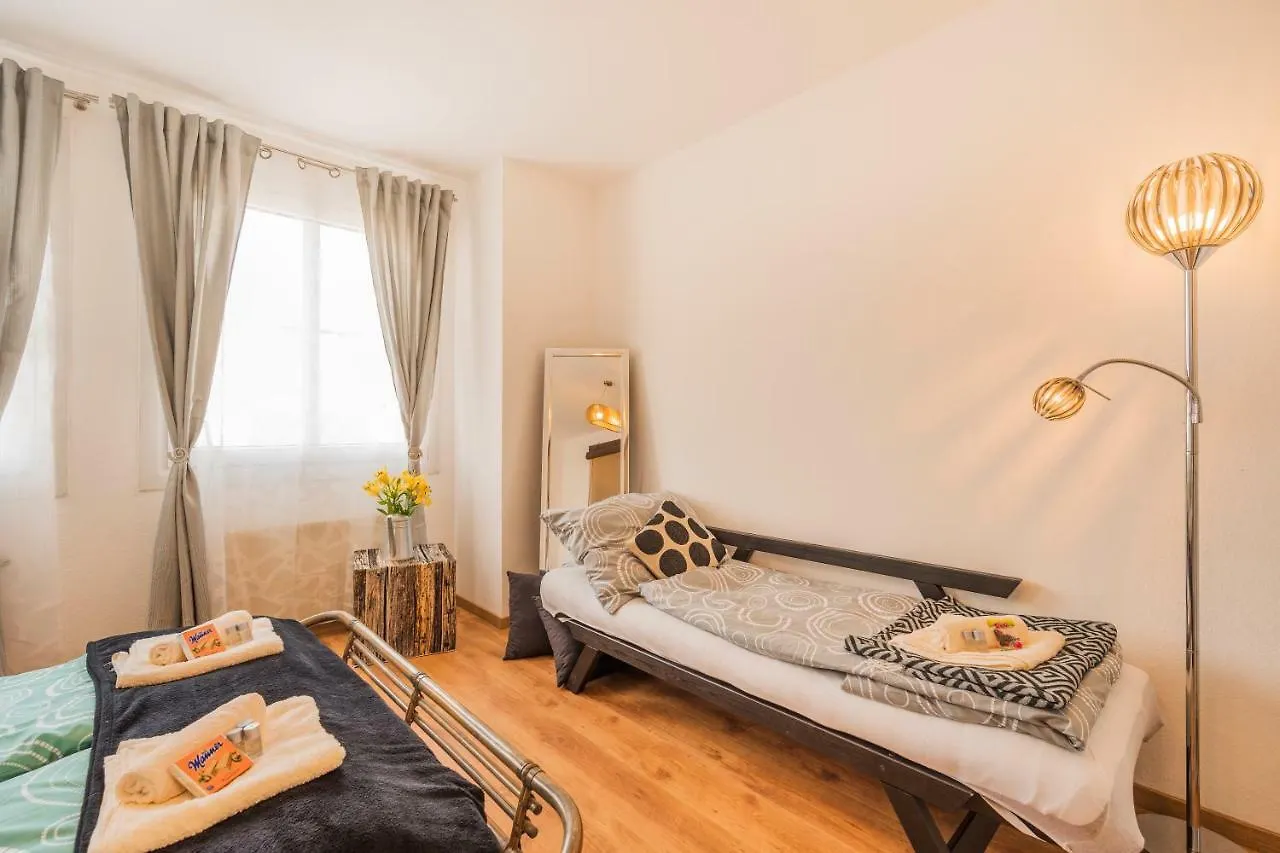 10 Min. Downtown - Metro 100M - Parking Apartment Vienna Austria