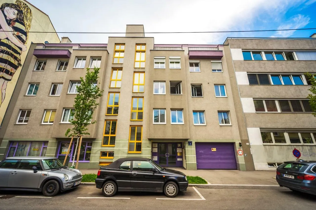 10 Min. Downtown - Metro 100M - Parking Apartment Vienna 0*,
