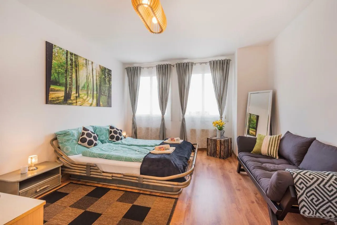 10 Min. Downtown - Metro 100M - Parking location